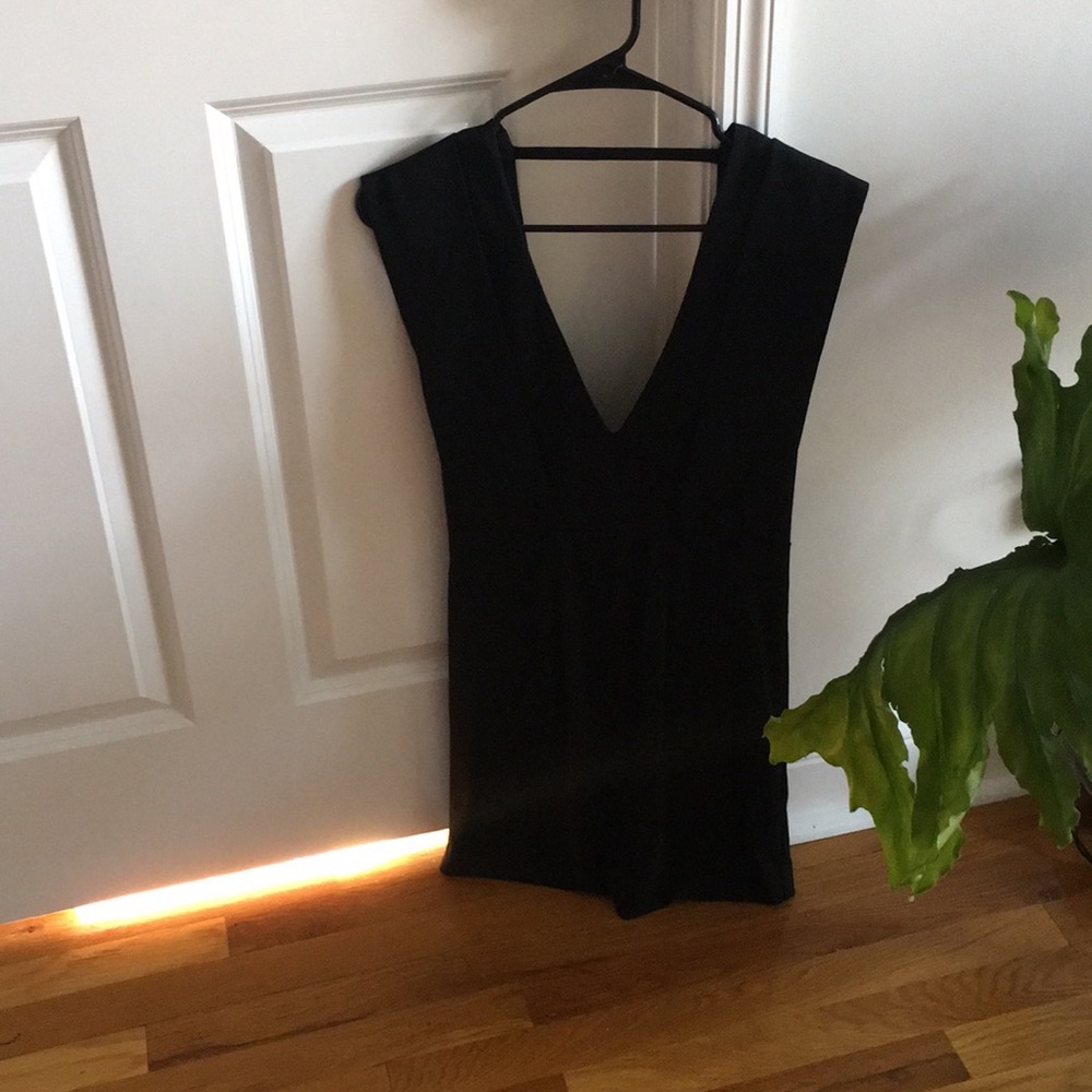 Super Cute Black mini dress - Picture 3 of 6